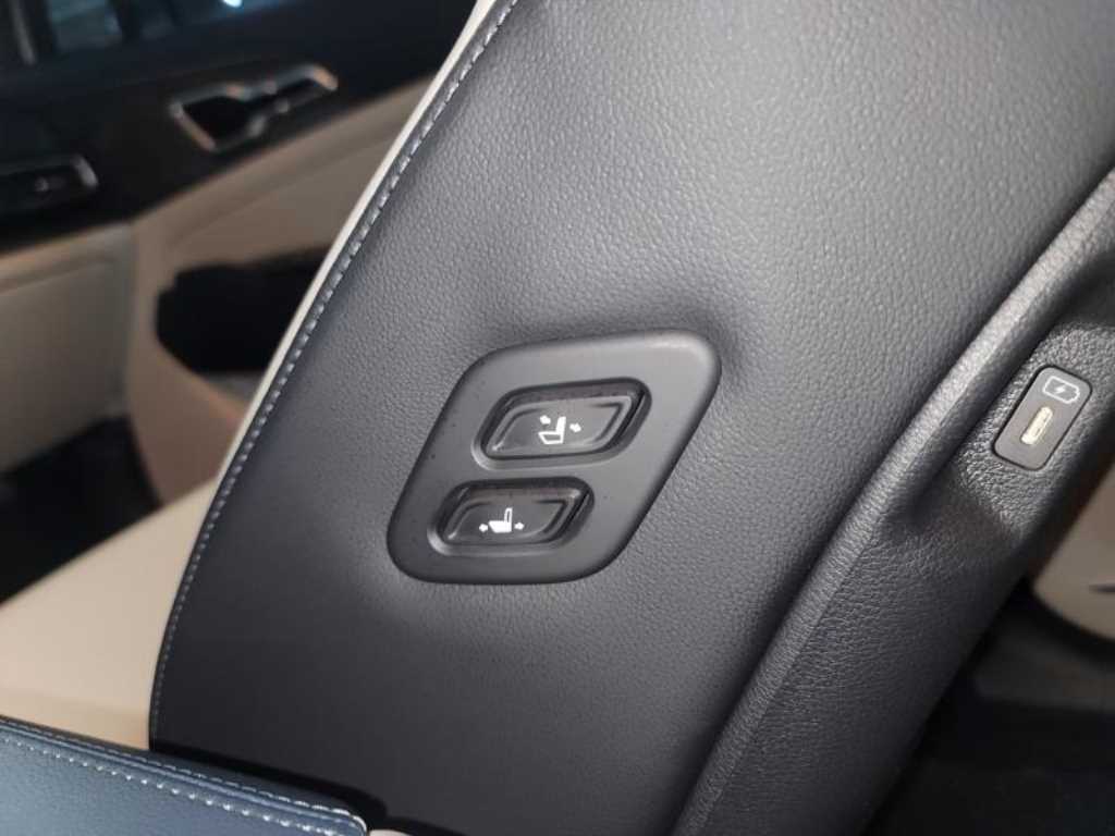 Kia Sportage — photo 12
