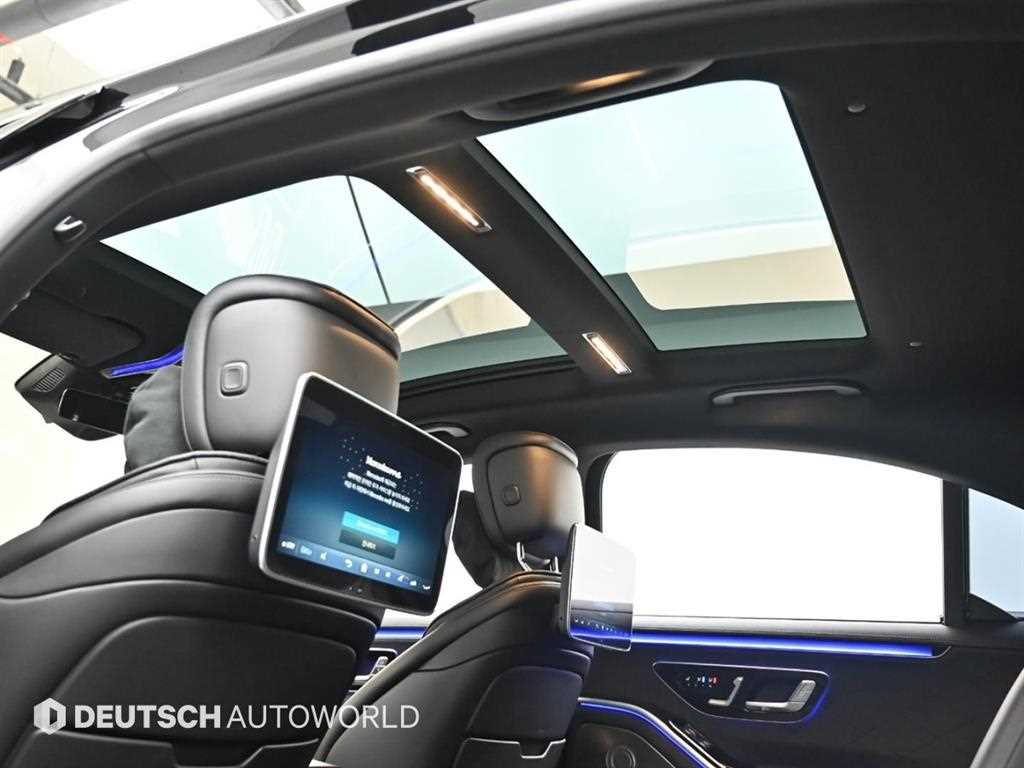 Mercedes-Benz S-Class — photo 18