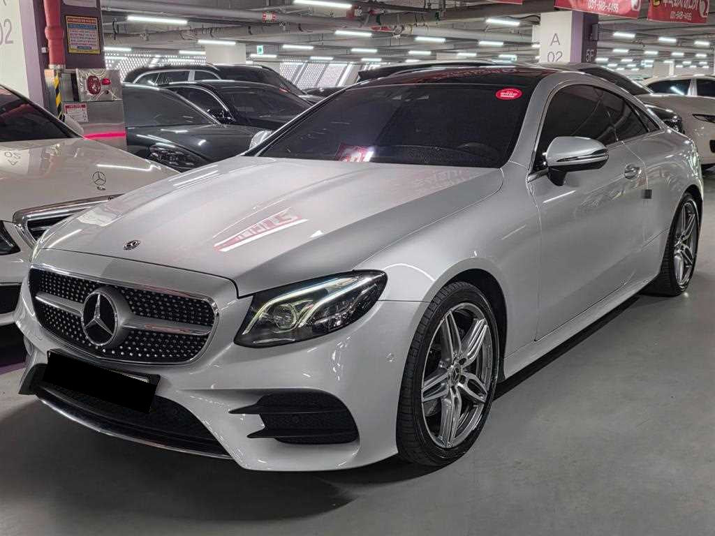 Mercedes-Benz E-Class — photo 03