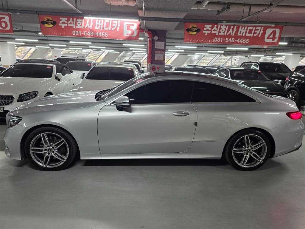 Mercedes-Benz E-Class — photo 04