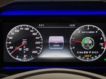 Mercedes-Benz E-Class — photo 09