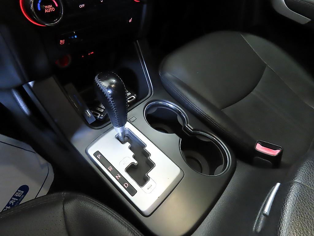 Kia Sorento — photo 12