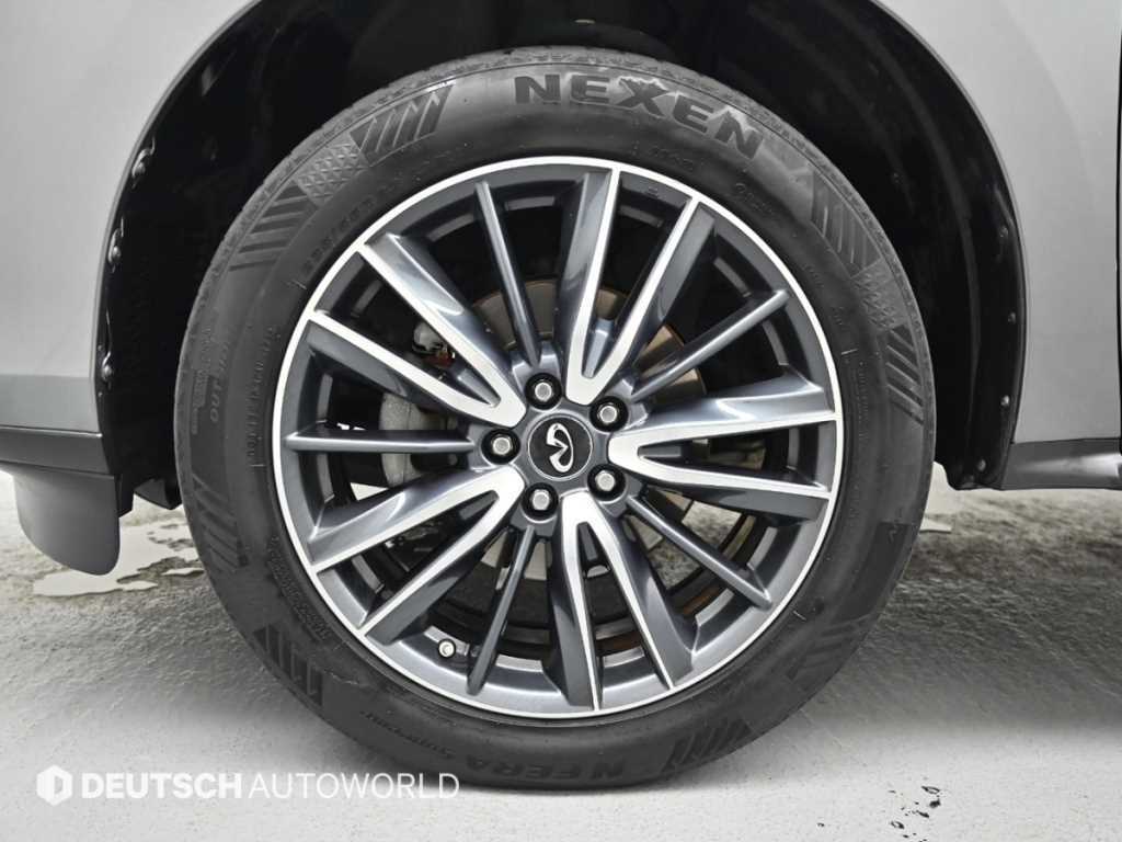 Infiniti QX60 — photo 05