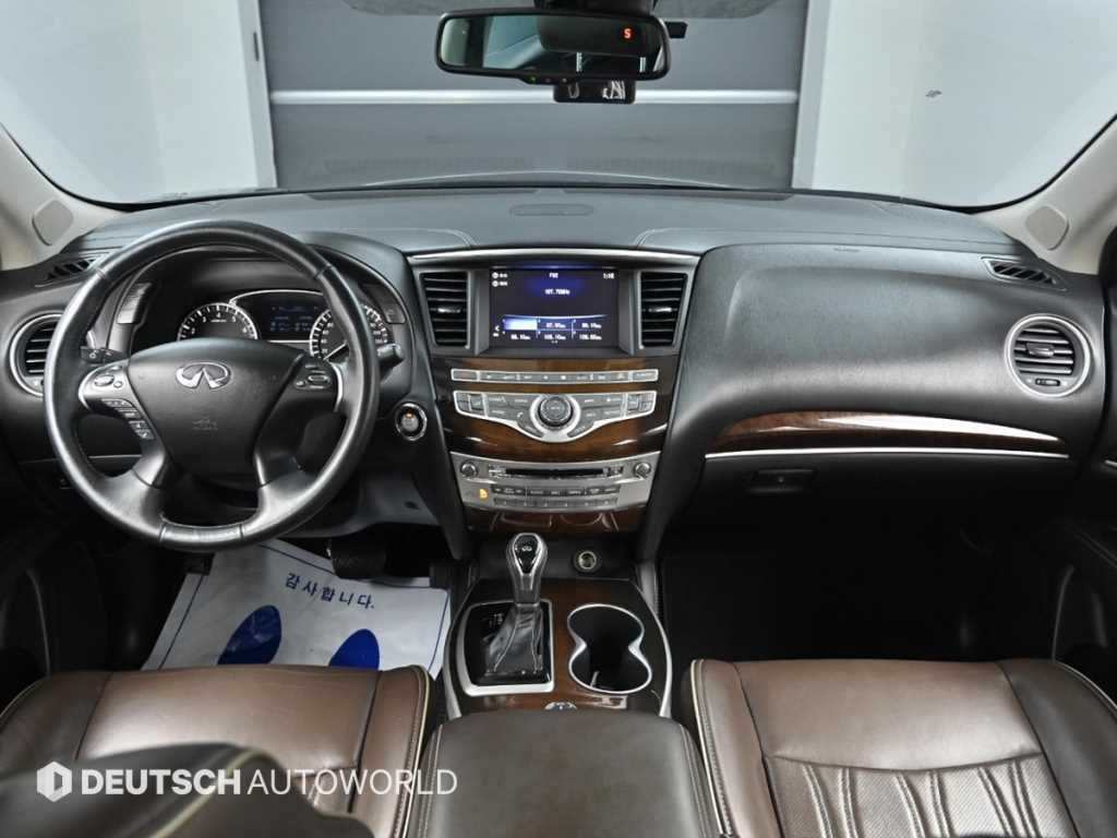 Infiniti QX60 — photo 07