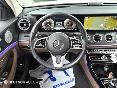 Mercedes-Benz E-Class — photo 13