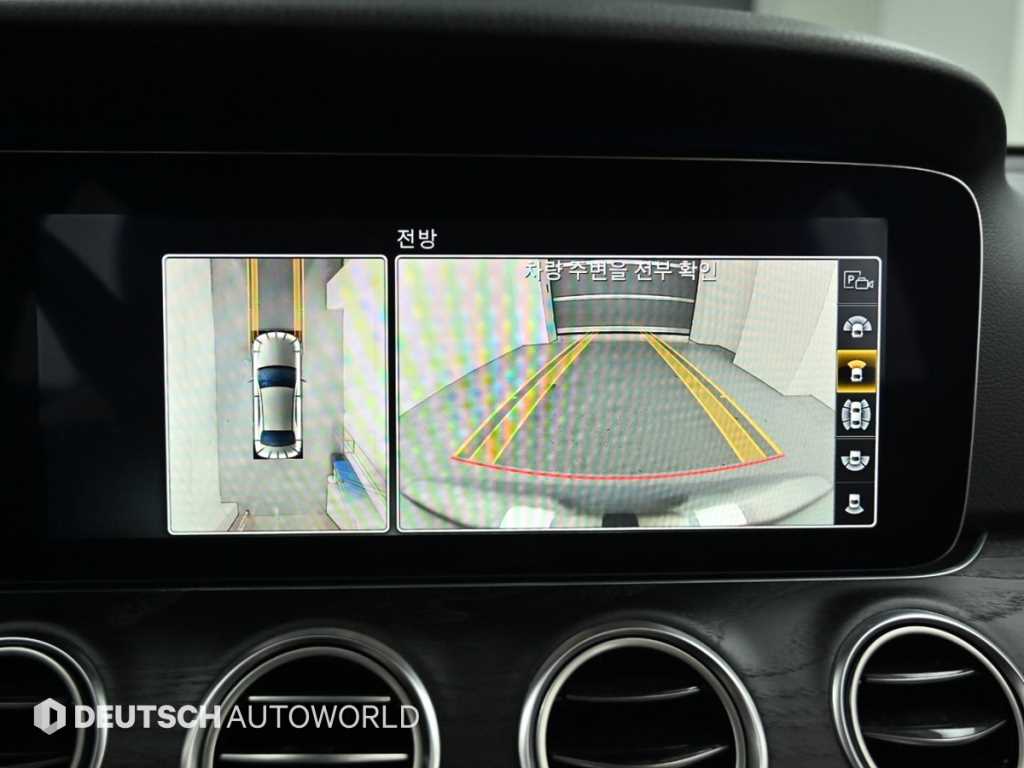 Mercedes-Benz E-Class — photo 15