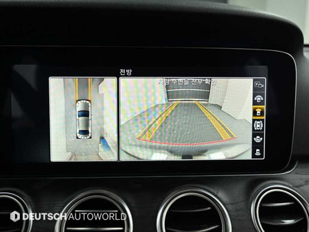 Mercedes-Benz E-Class — photo 15