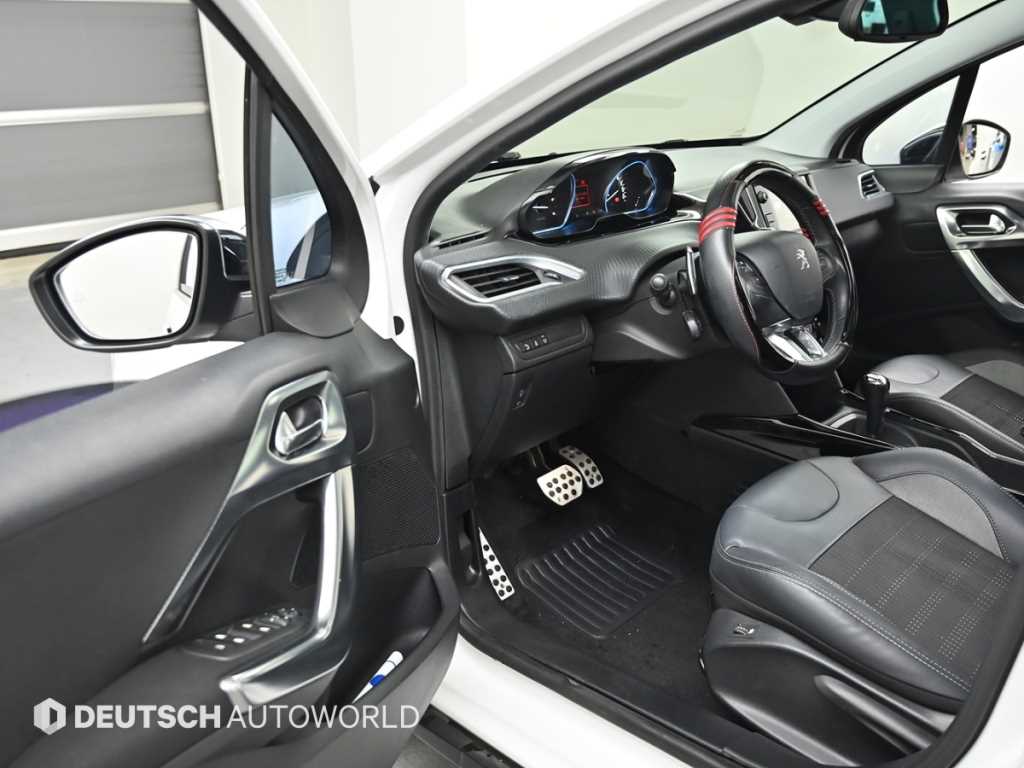 Peugeot 2008 — photo 11