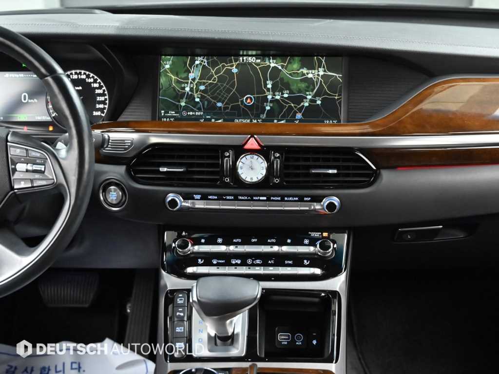 Genesis EQ900 — photo 14