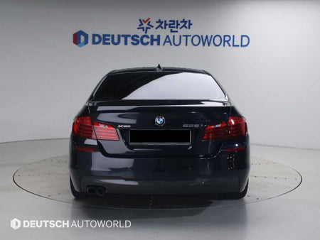 BMW 5-Series — photo 04