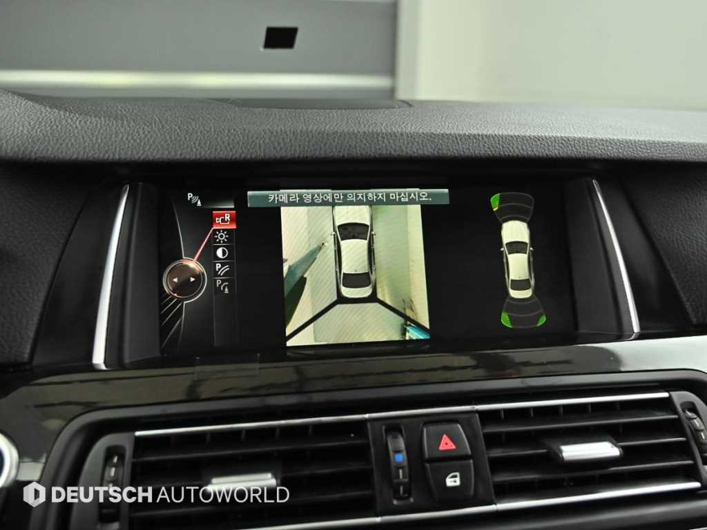BMW 5-Series — photo 15