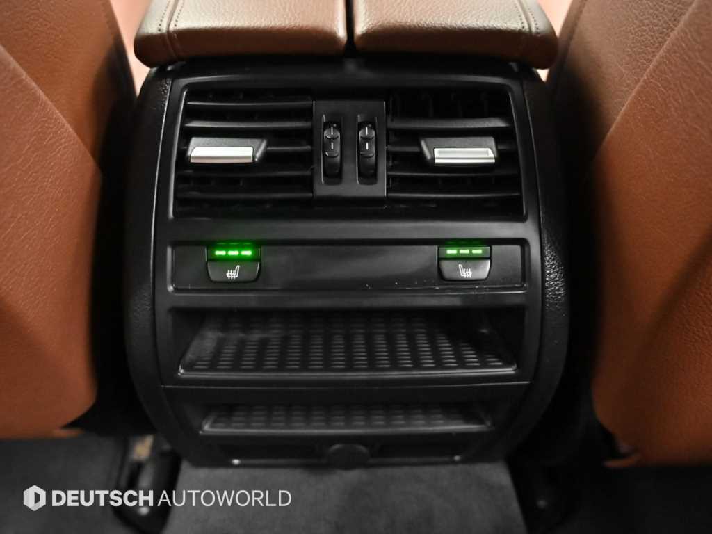 BMW 5-Series — photo 16