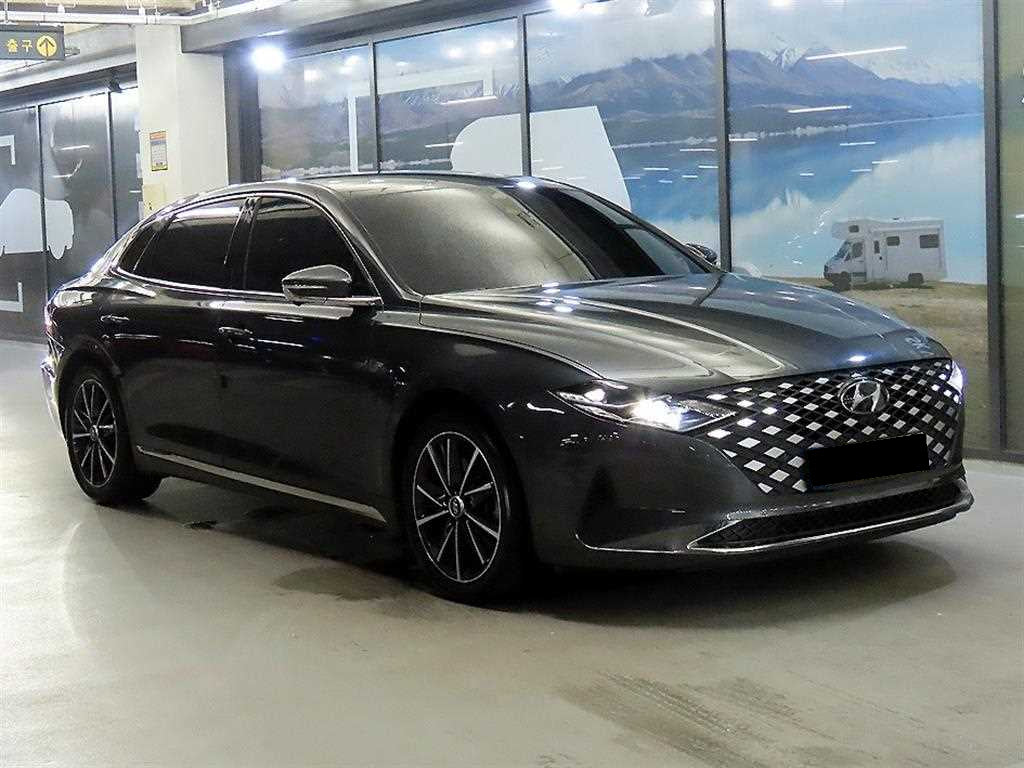 Hyundai Grandeur — photo 01