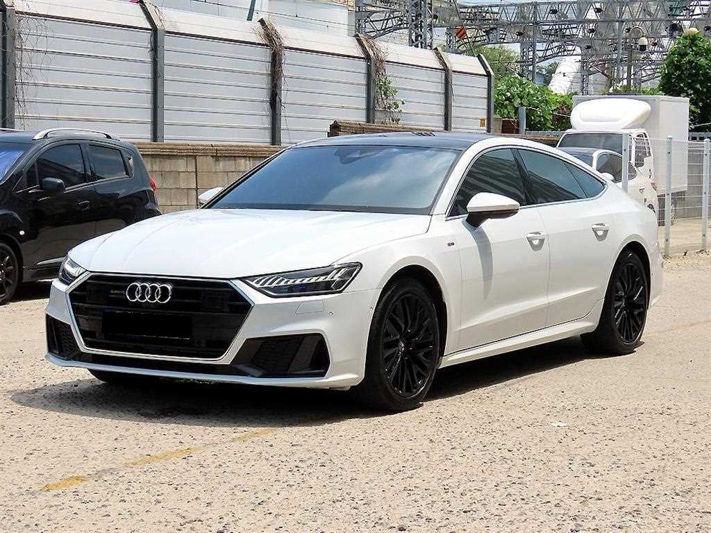 Audi A7 — photo 02