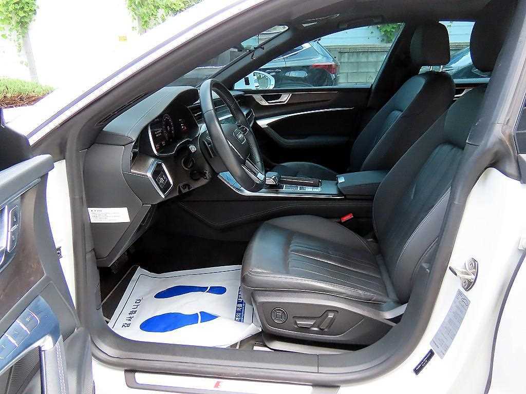 Audi A7 — photo 05