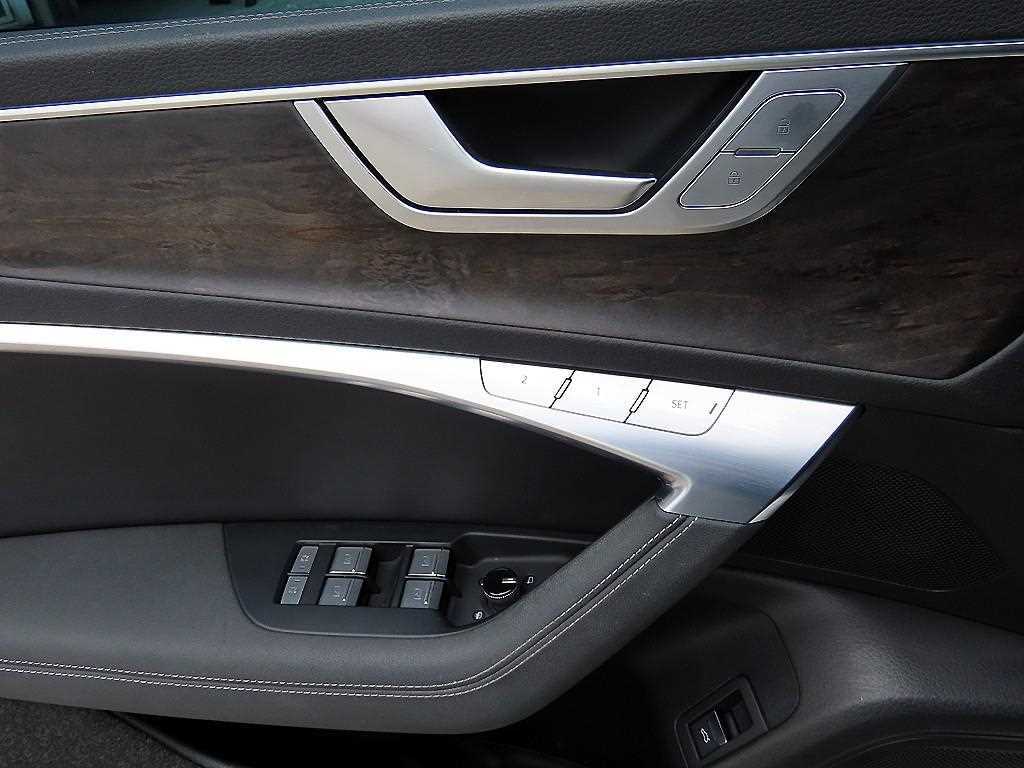 Audi A7 — photo 12