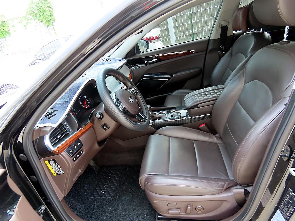 Kia K7 — photo 05