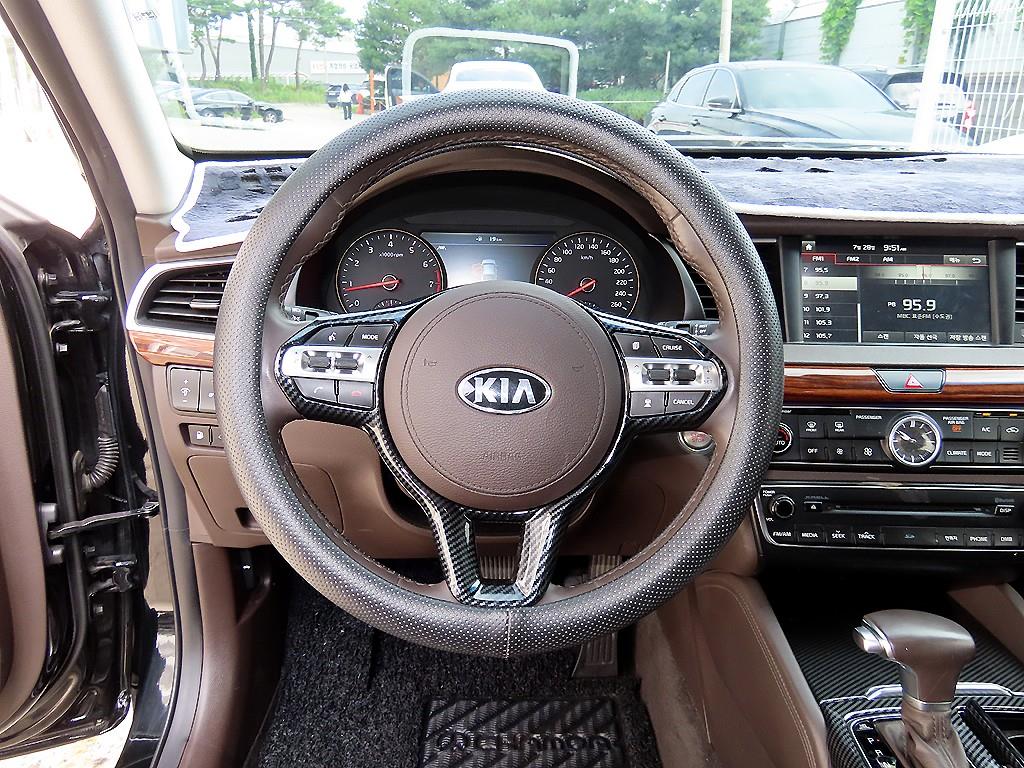 Kia K7 — photo 08