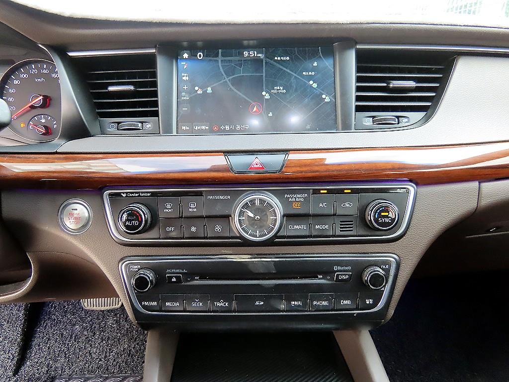 Kia K7 — photo 14
