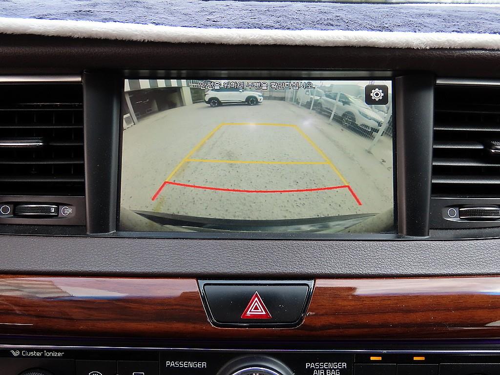 Kia K7 — photo 17