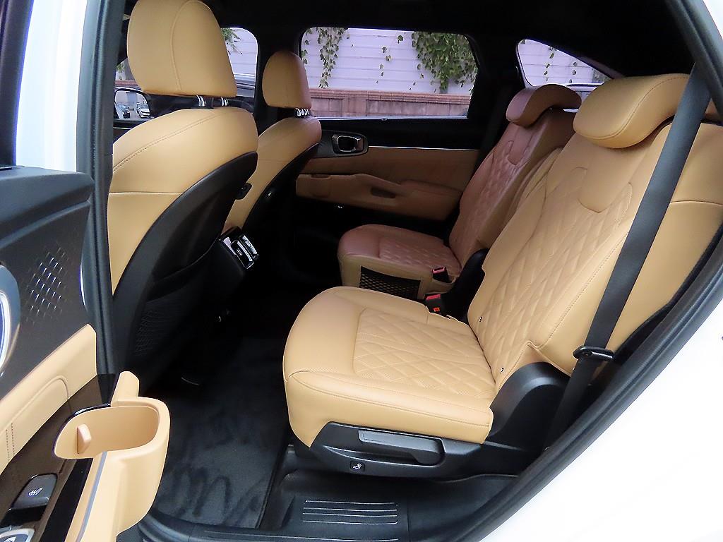Kia Sorento — photo 06