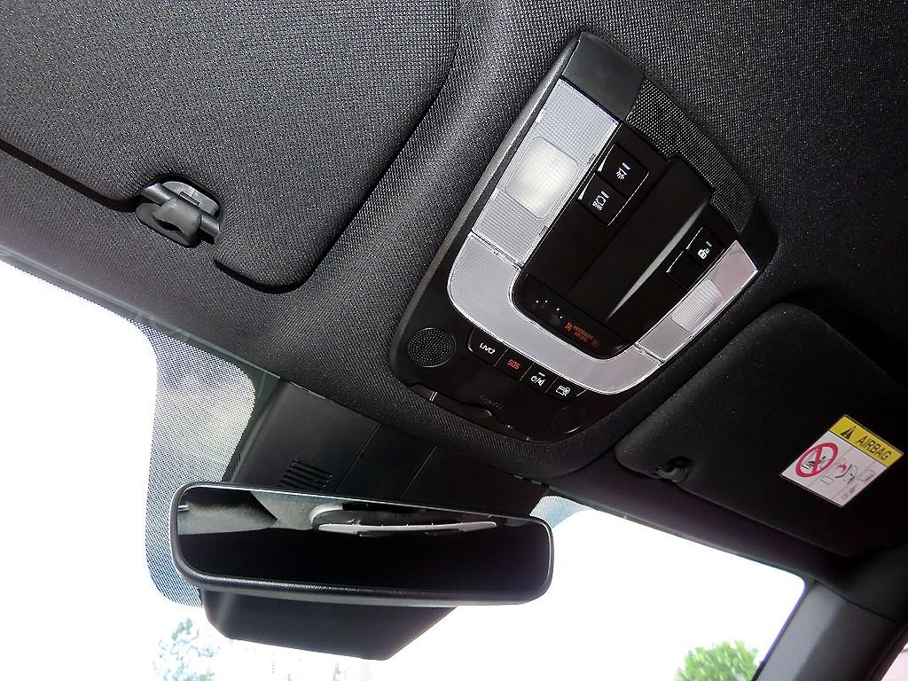 Kia Sorento — photo 15