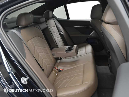 BMW 5-Series — photo 12