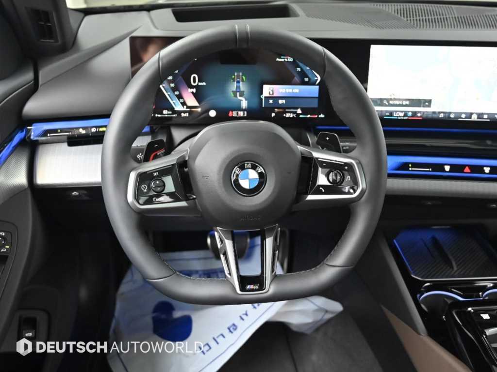 BMW 5-Series — photo 13