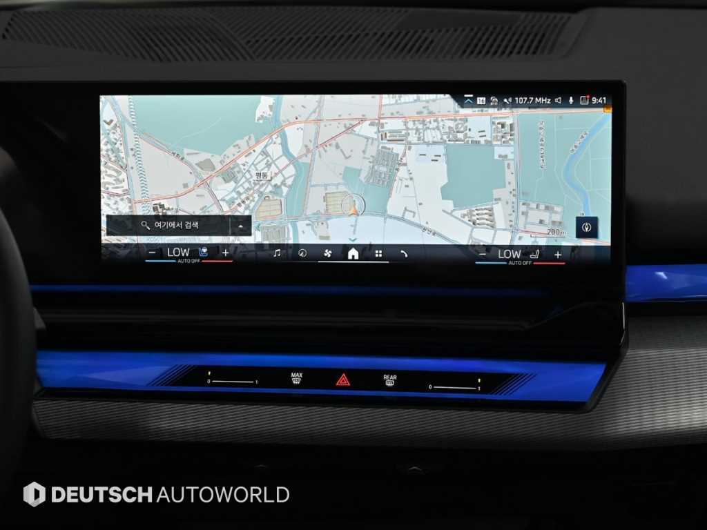 BMW 5-Series — photo 14