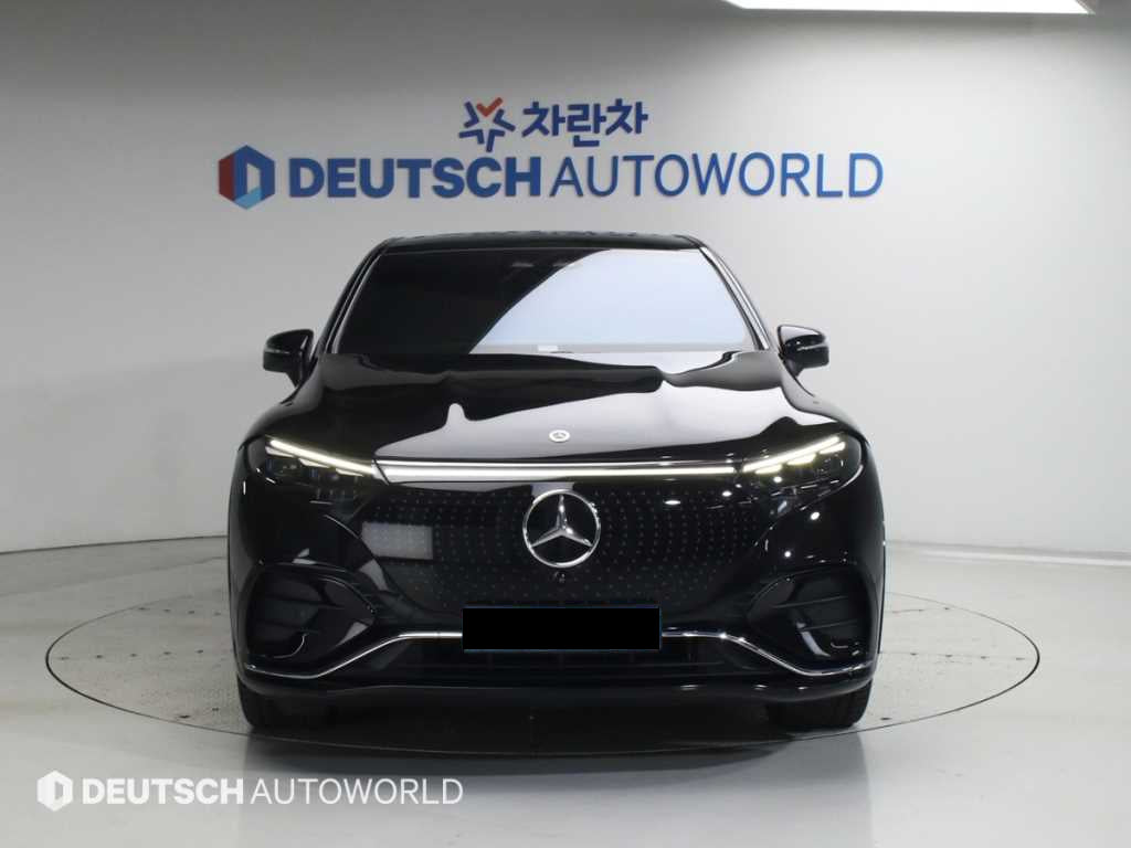 Mercedes-Benz EQS — photo 03