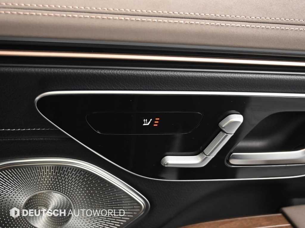 Mercedes-Benz EQS — photo 16