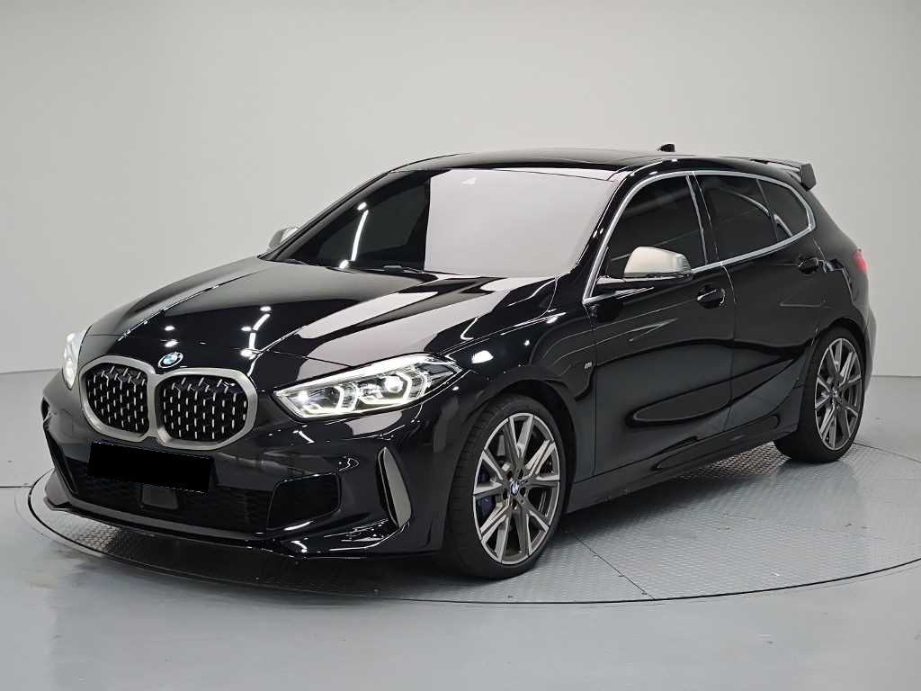 BMW 1-Series — photo 01