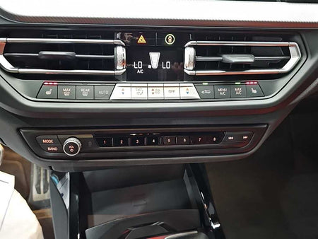 BMW 1-Series — photo 10