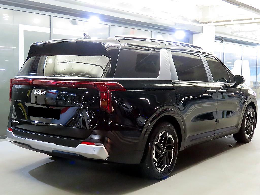 Kia Carnival — photo 04