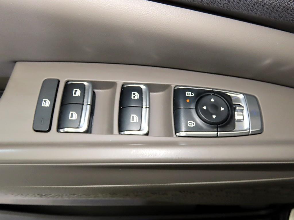 Kia Carnival — photo 14