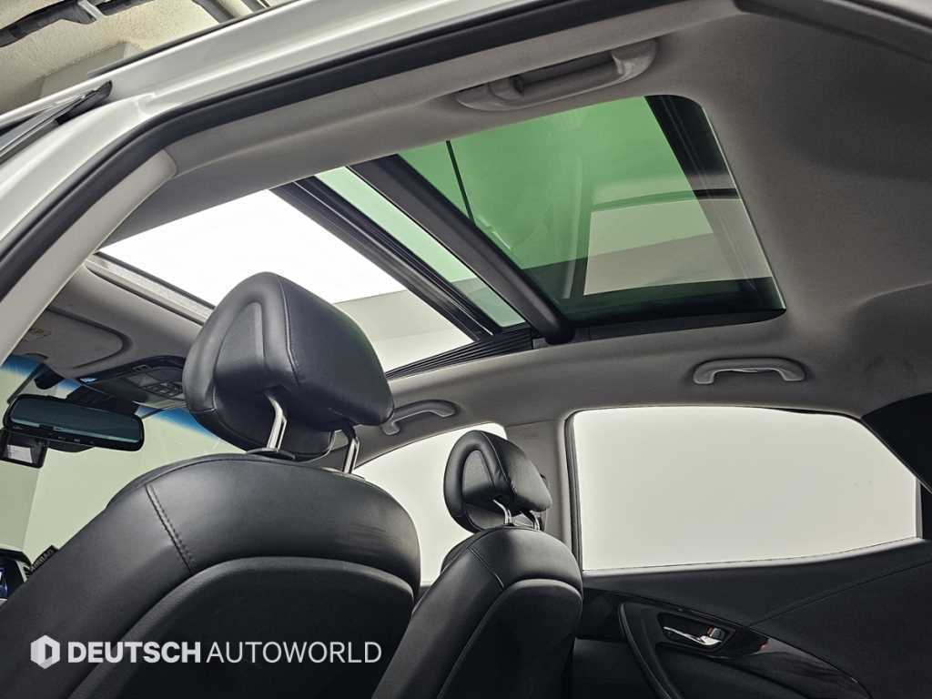 Hyundai Grandeur — photo 11