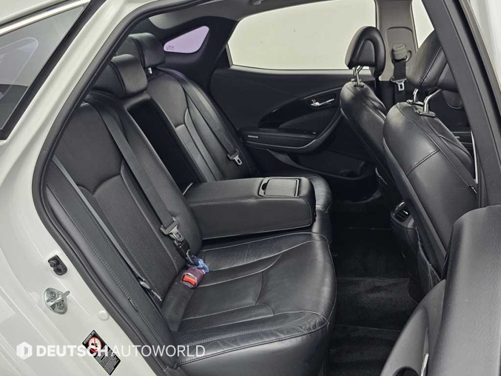 Hyundai Grandeur — photo 13