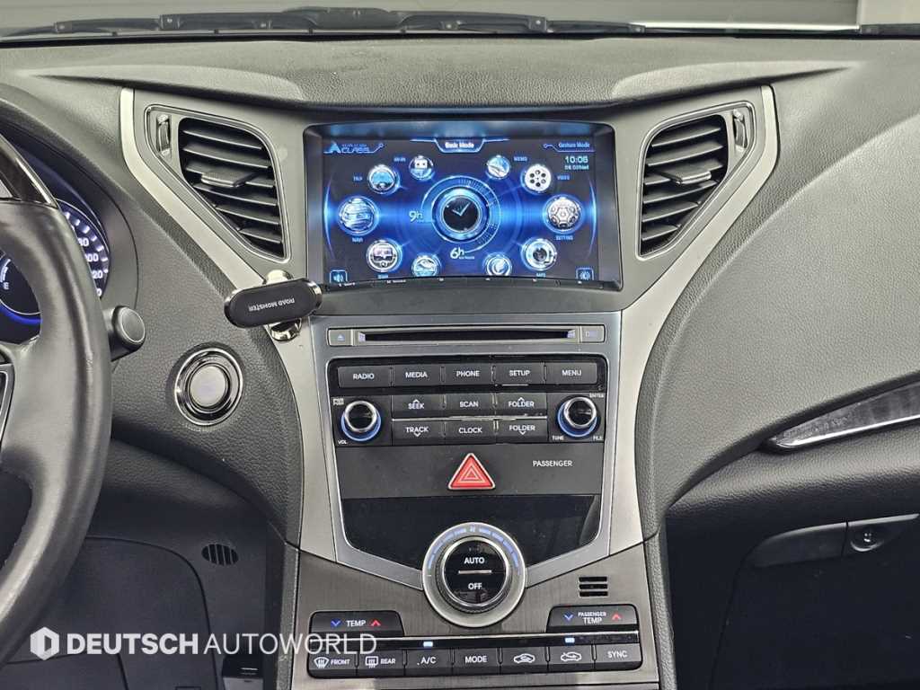 Hyundai Grandeur — photo 16