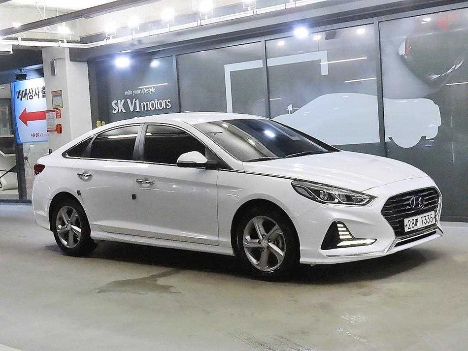 Hyundai Sonata — photo 01