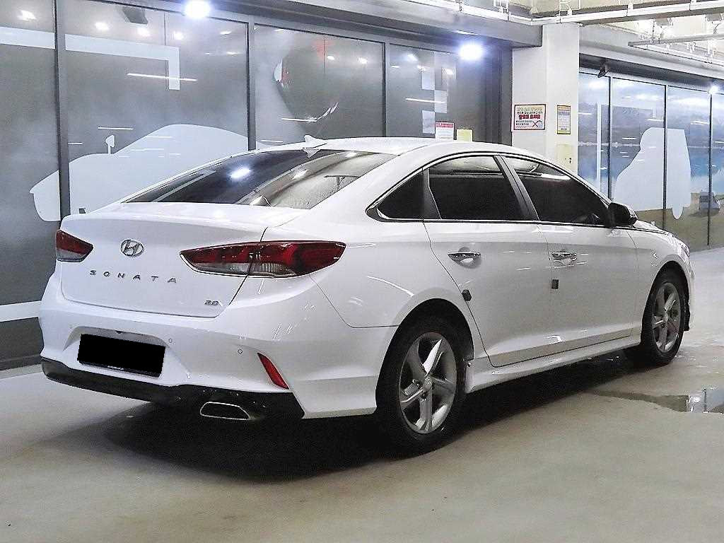Hyundai Sonata — photo 04