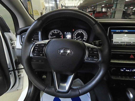 Hyundai Sonata — photo 08