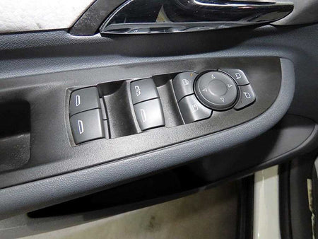 CHEVROLET Bolt EV — photo 13