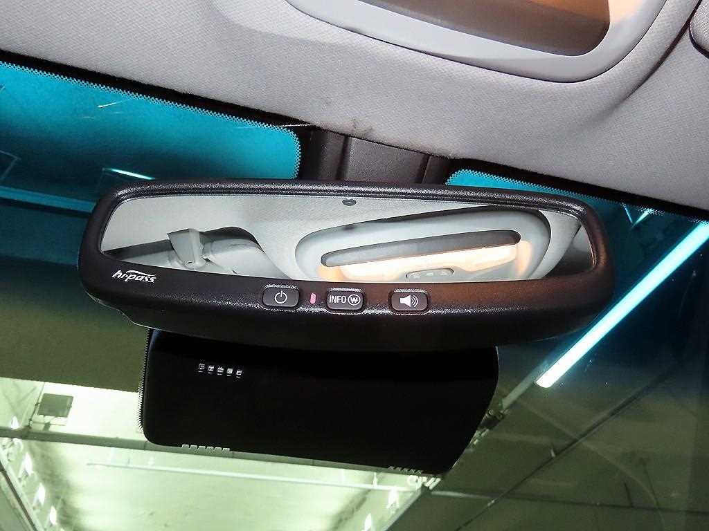 CHEVROLET Bolt EV — photo 16