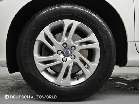 Volvo XC60 — photo 05