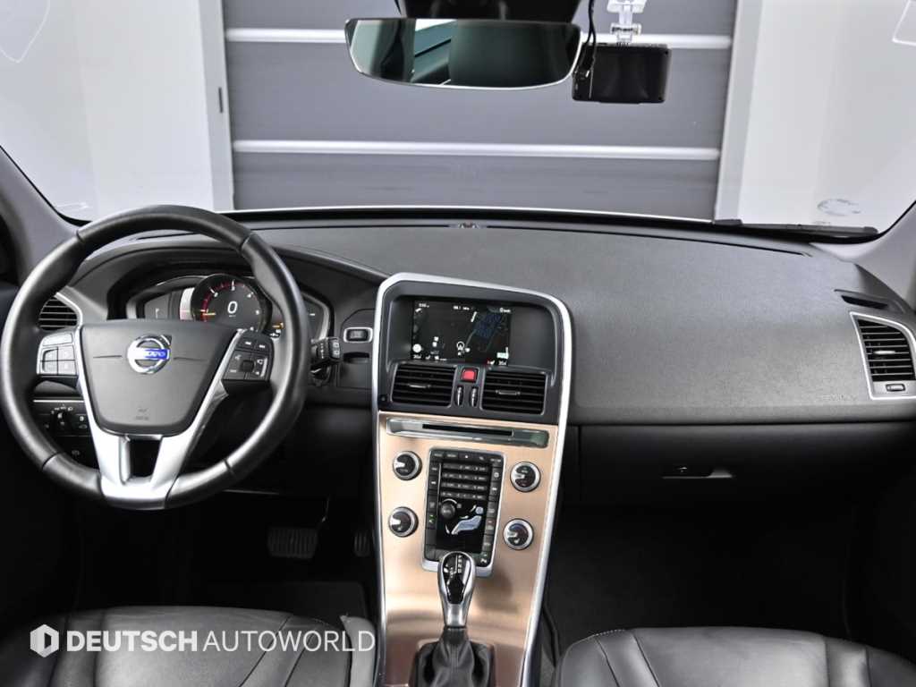 Volvo XC60 — photo 07