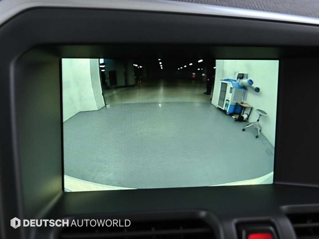 Volvo XC60 — photo 15