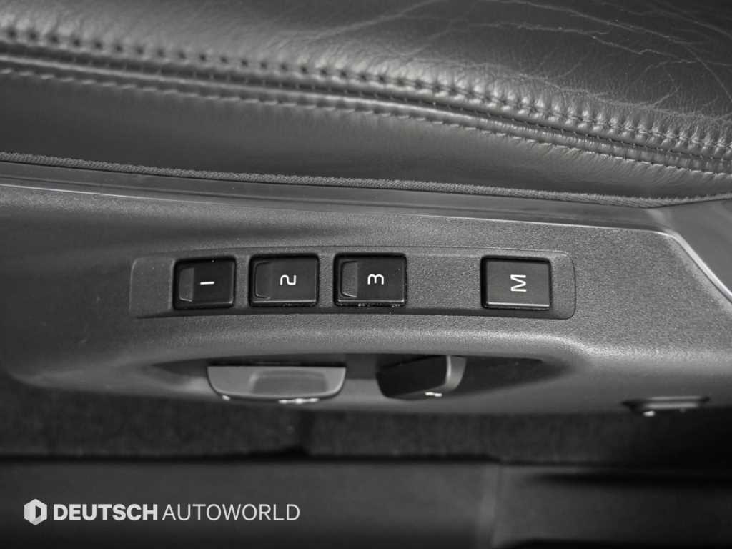 Volvo XC60 — photo 16