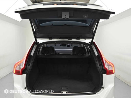 Volvo XC60 — photo 19