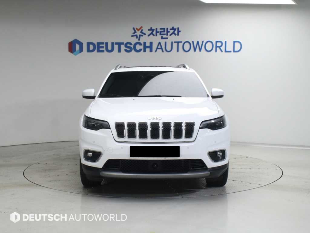 Jeep Cherokee — photo 03