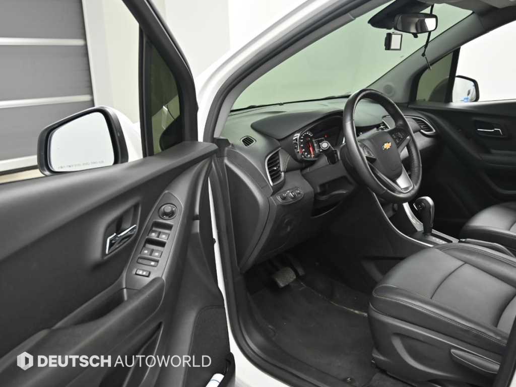 CHEVROLET Trax — photo 11